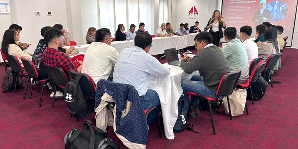 Revista ACIEM impulsa el liderazgo en nuevas generaciones de Ingenieros 2 Ser Ing 2